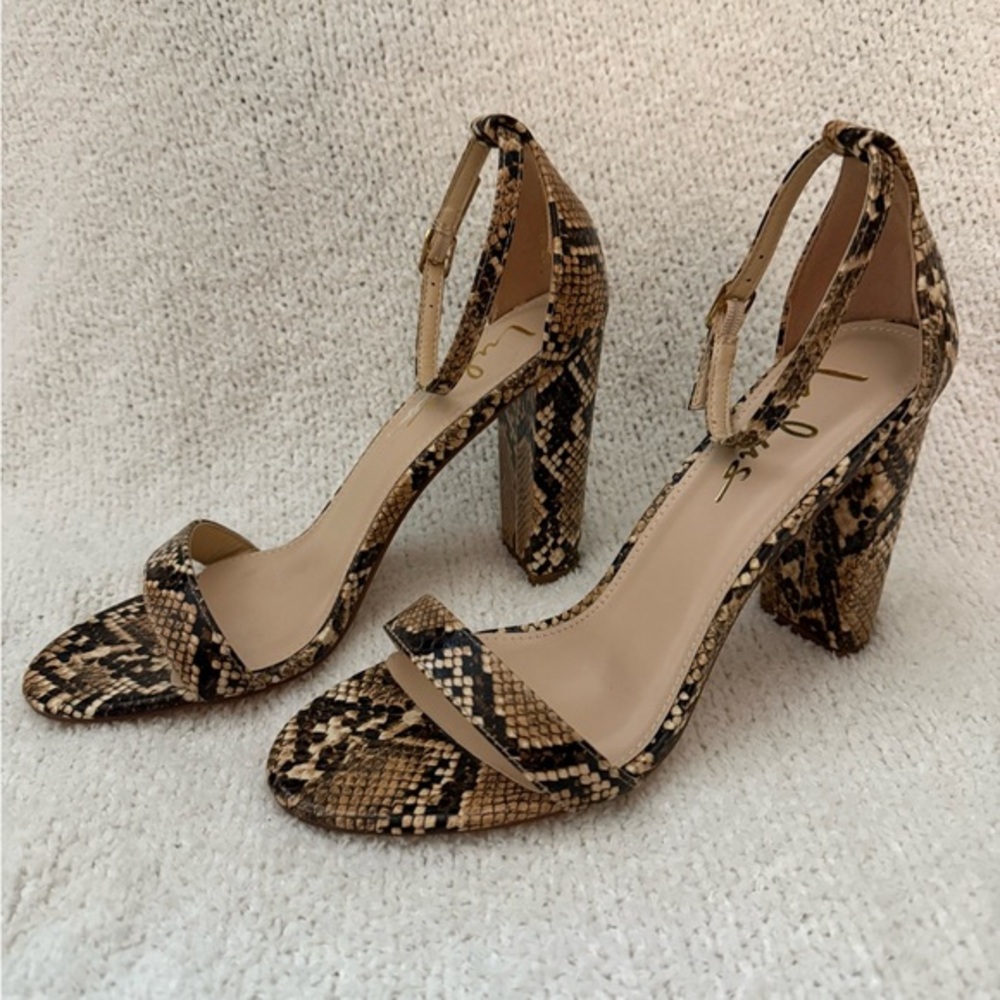 NWOB Lulu’s Taylor Tan Snake Print Ankle Strap Block‎ Heels - 10 - Picture 14 of 14